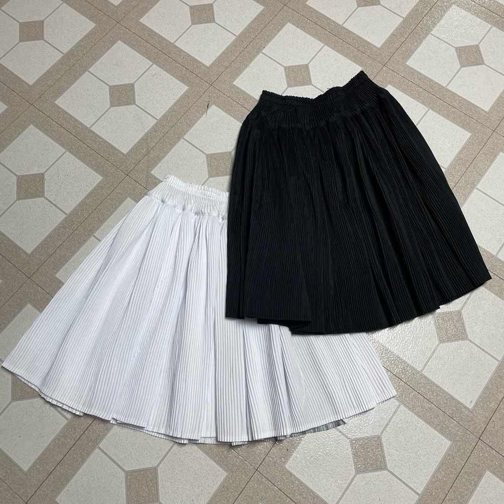 Hmong Black and White Pleated Skirt Set